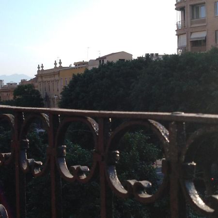 Onlyrooms III - Piazza Jenne Cagliari Exterior photo