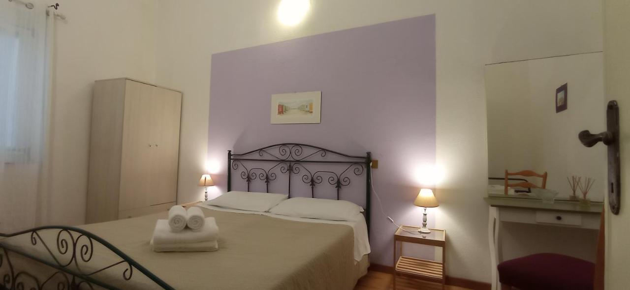 Onlyrooms III - Piazza Jenne Cagliari Exterior photo