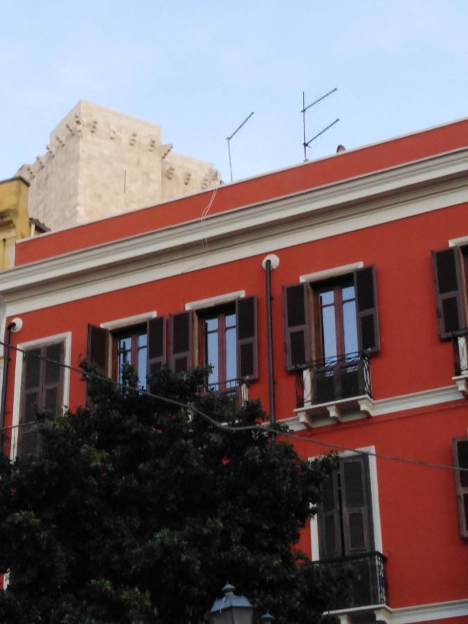 Onlyrooms III - Piazza Jenne Cagliari Exterior photo